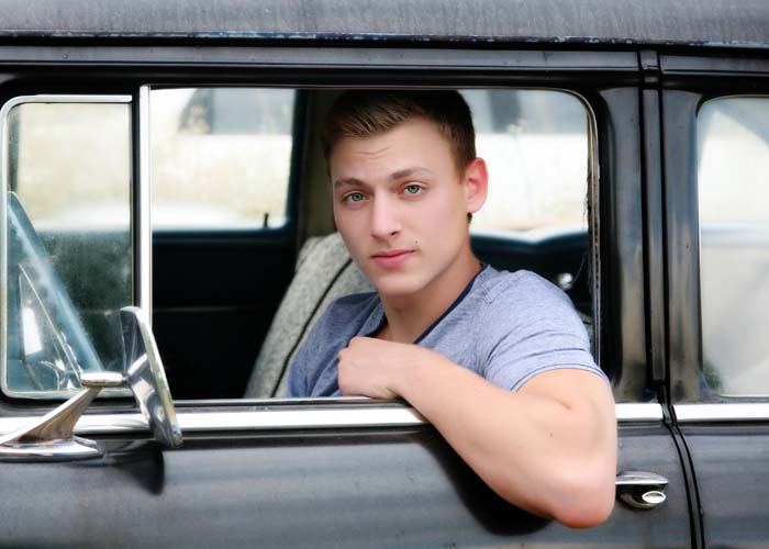 02-4-car_senior_old_vintage_black_window_castle_rock_larkspur_sedalia_senio.jpg