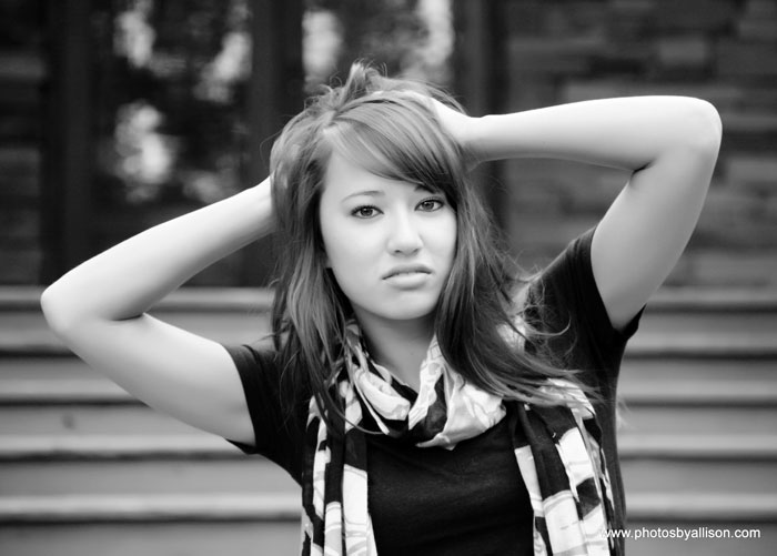 high_school_senior_girl_stairs_bw.jpg